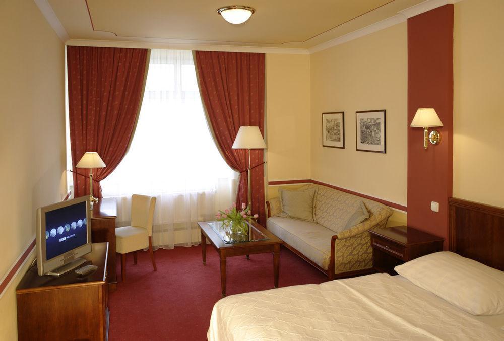 Hotel Embassy Karlovy Vary Exterior foto